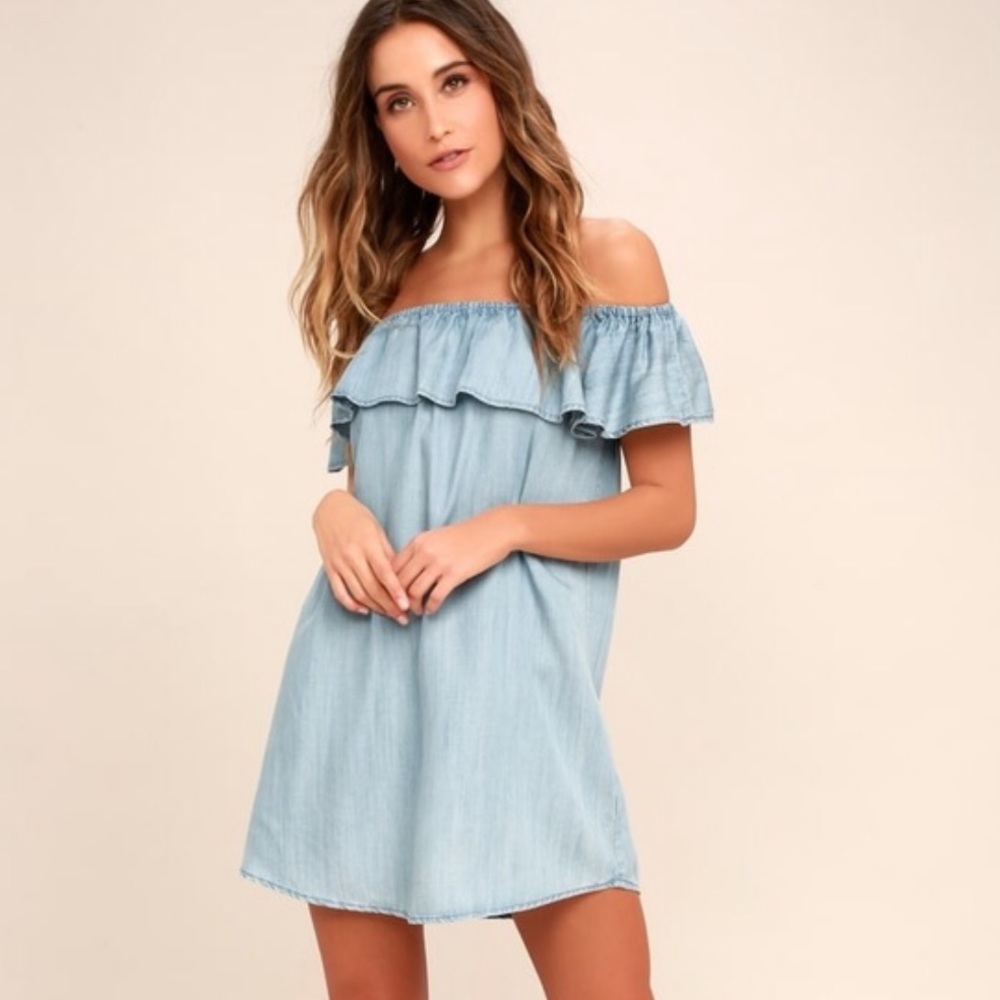 NWOT LIGHT BLUE CHAMBRAY OFF-THE-SHOULDER DRESS